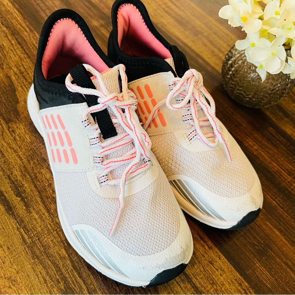 Athletic Works Girl Runner Sneakers Shoes Size 1